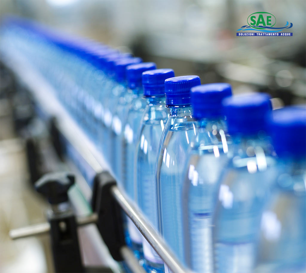 Quanto inquina l’acqua in bottiglia di plastica | SAE TECNOLOGY